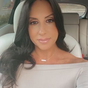 Meet your Posher, Joan